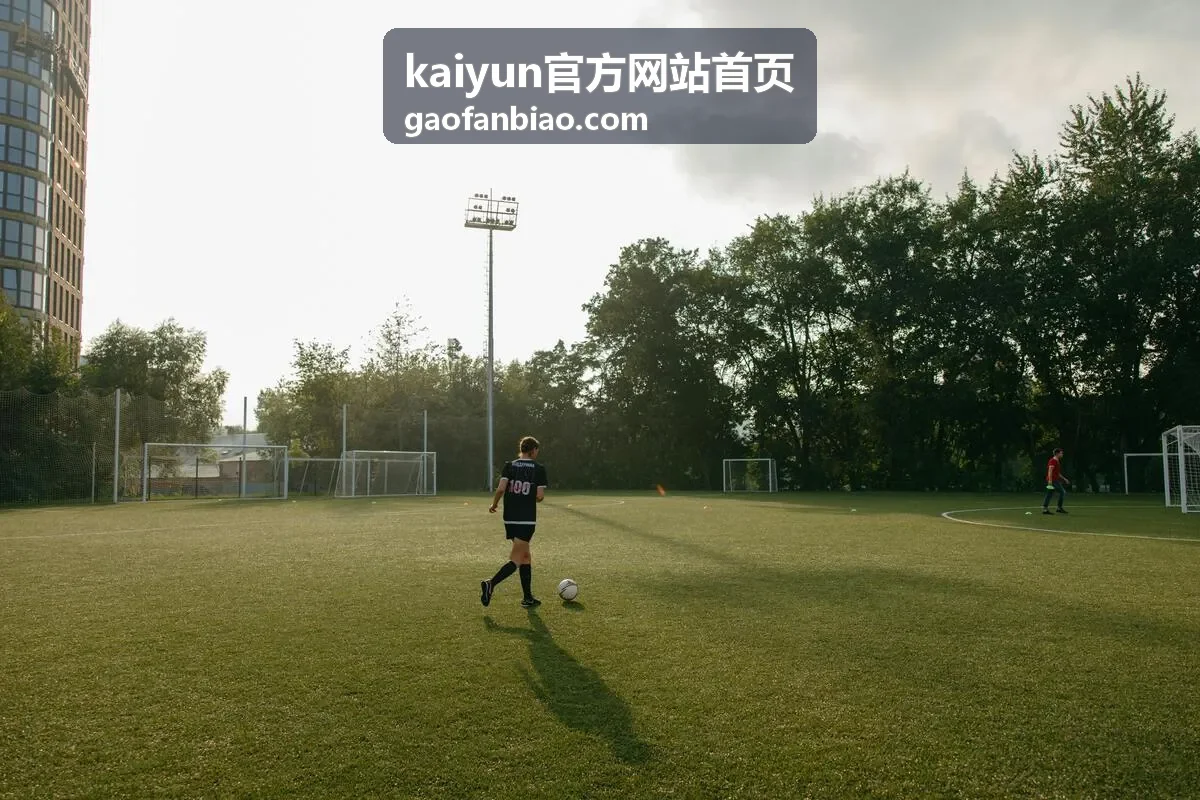 kaiyun官方网站首页业务办理指引页头配图，展示办理流程与材料准备